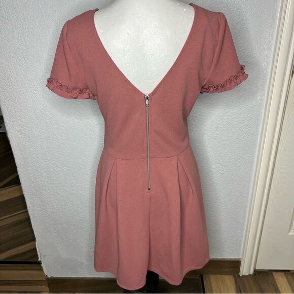 New! Speechless Fit and Flare Rose Pink Short Sleeve Short Dress Size Medium - Picture 3 of 10